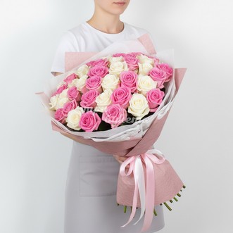 51 белая и розовая роза