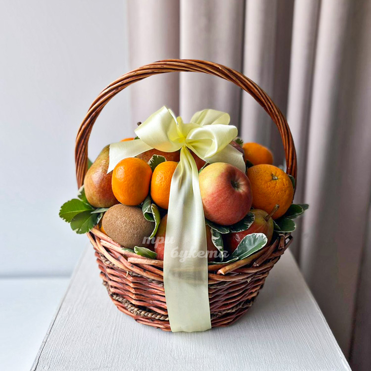 Корзина фруктов №14 (на белом столе)
